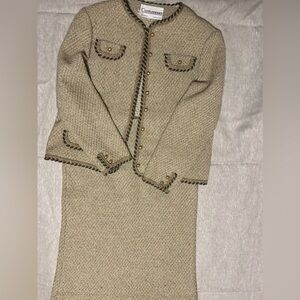 Vintage Castleberry Skirt Set with Style to Spare